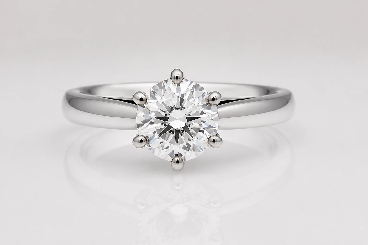 Diamond ring — Light Tent Silver Ring Jewelry lighting setup.