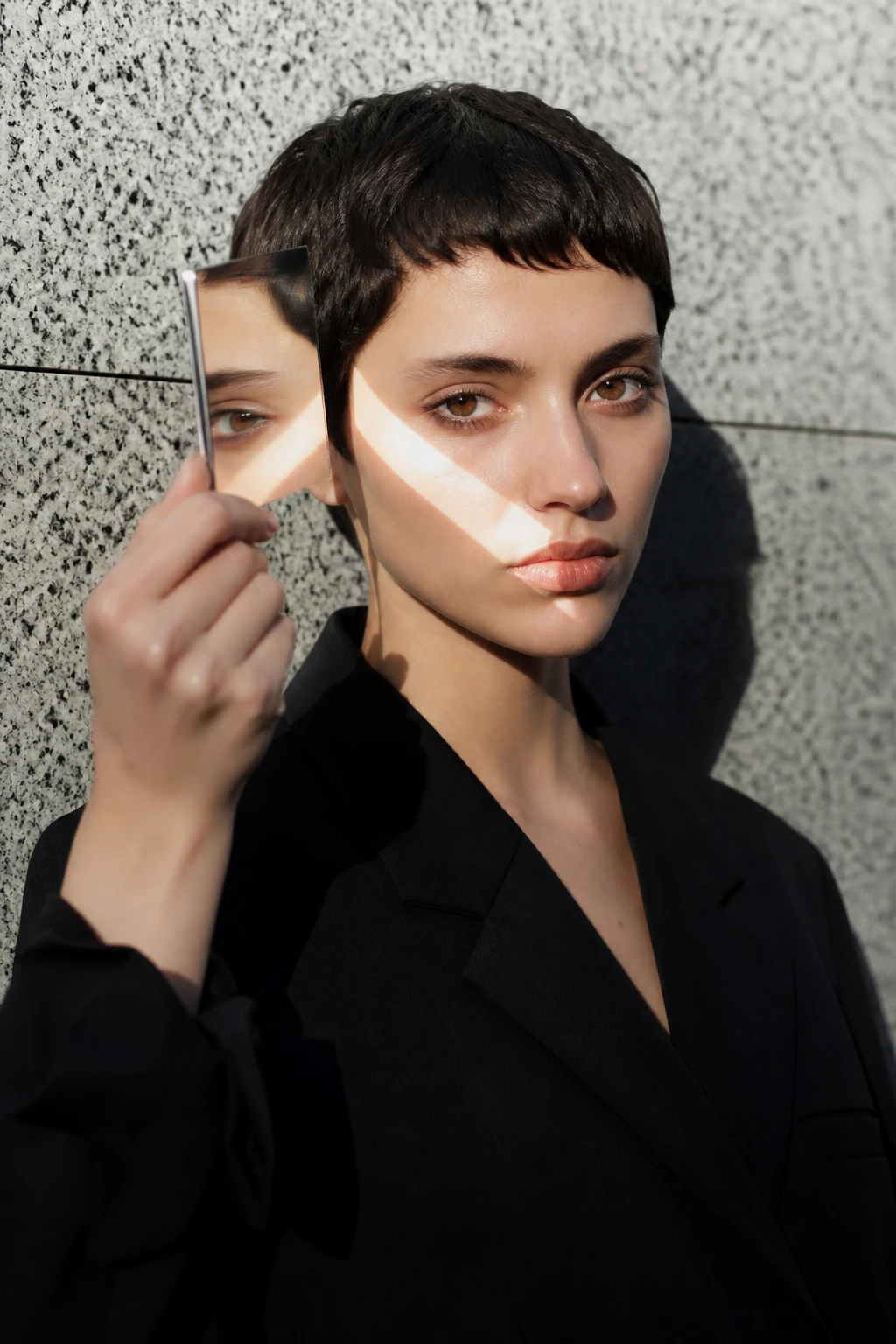 Fashion model — Mirror Bounce Sun Fashion lighting setup.