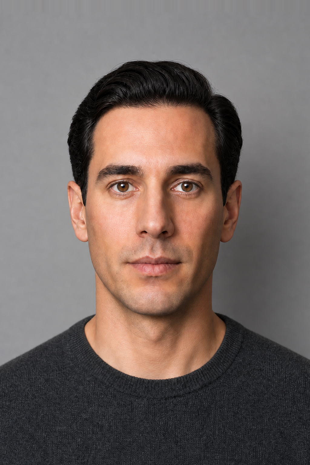Portrait lit by a 120 cm octabox, moved in — 74° source